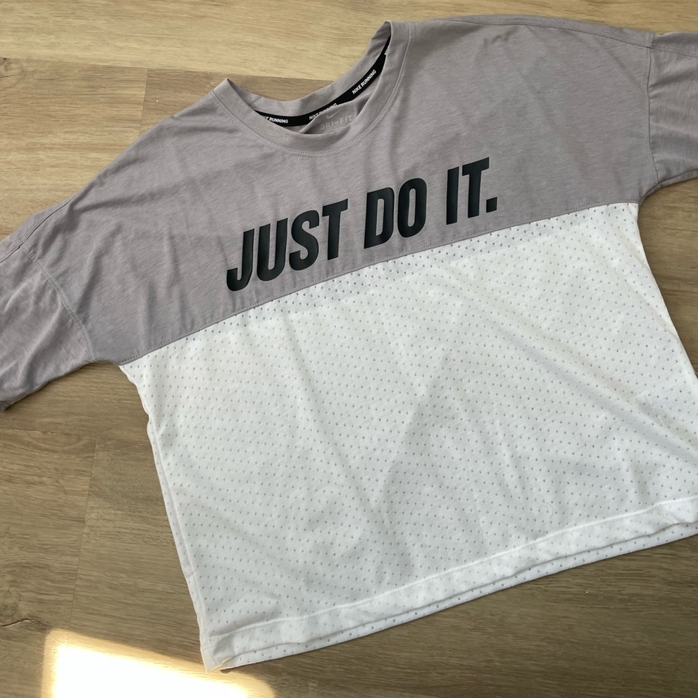 Nike dri-fit running crop top -